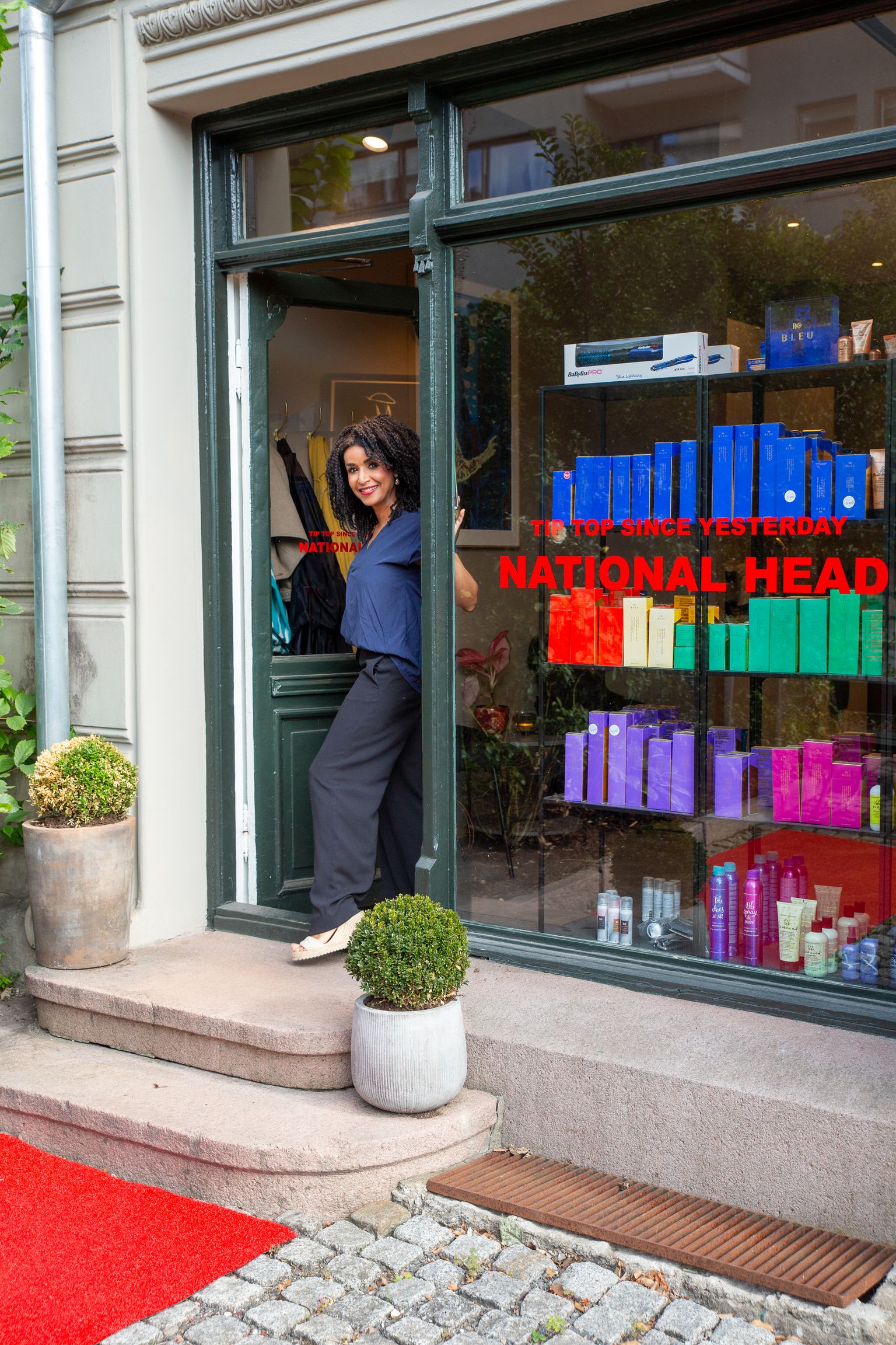 National Head salon exterior